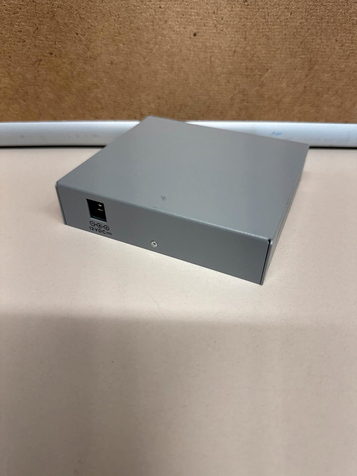 MC101XL Fast Ethernet Media Converter