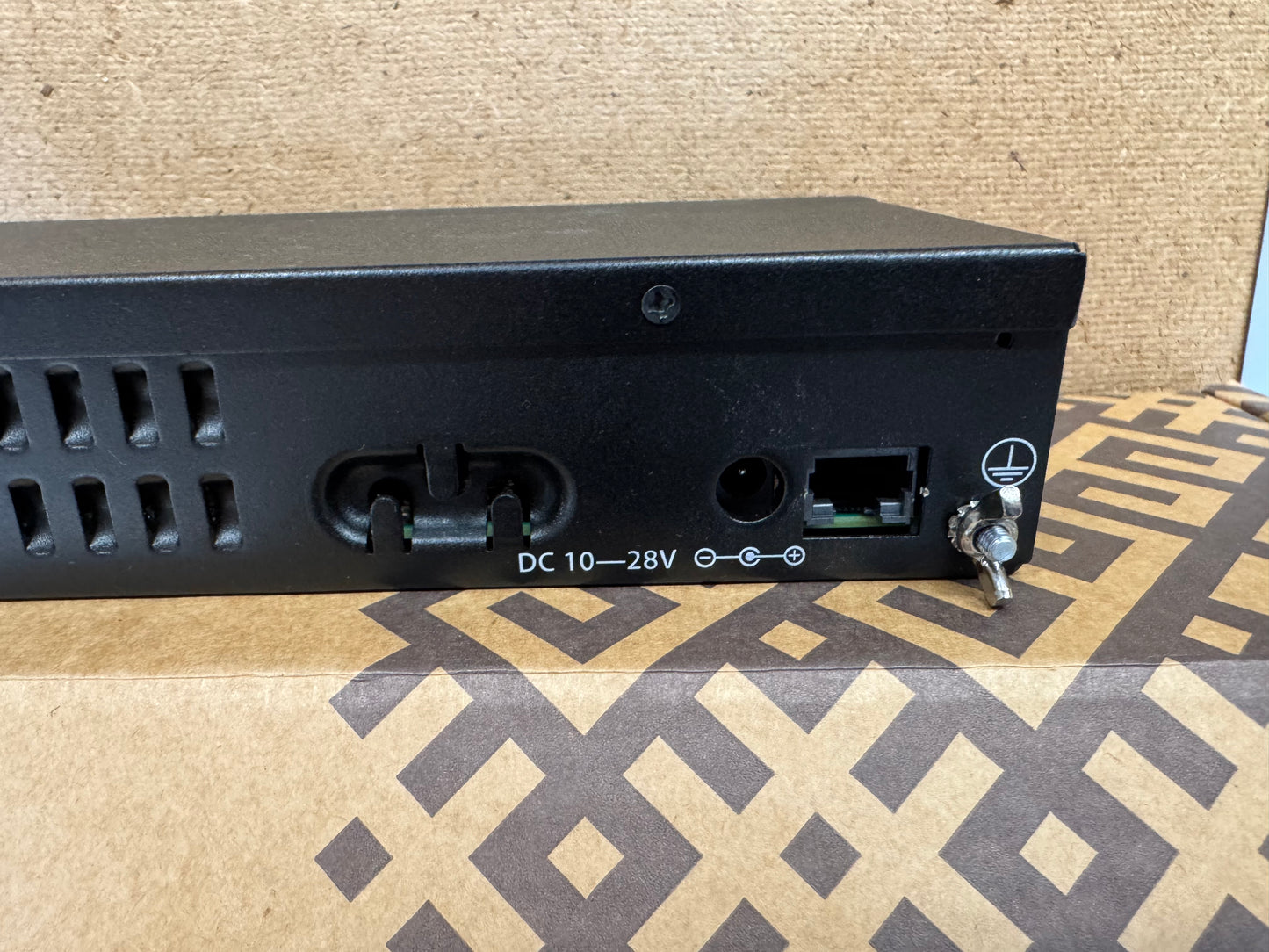 MikroTik routerboard RB2011UiAS-RM